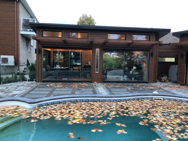 pool house ou abri de jardin facade